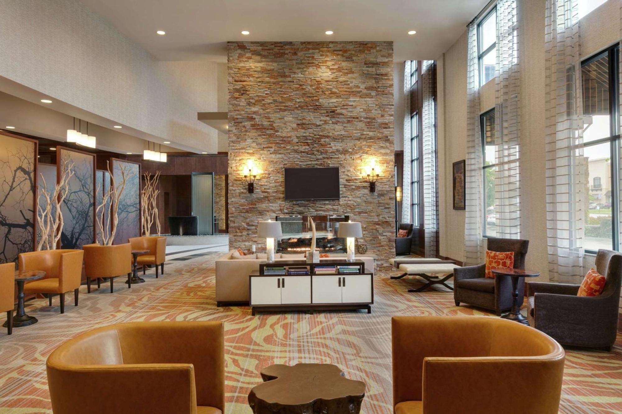 Embassy Suites Chattanooga Hamilton Place Экстерьер фото