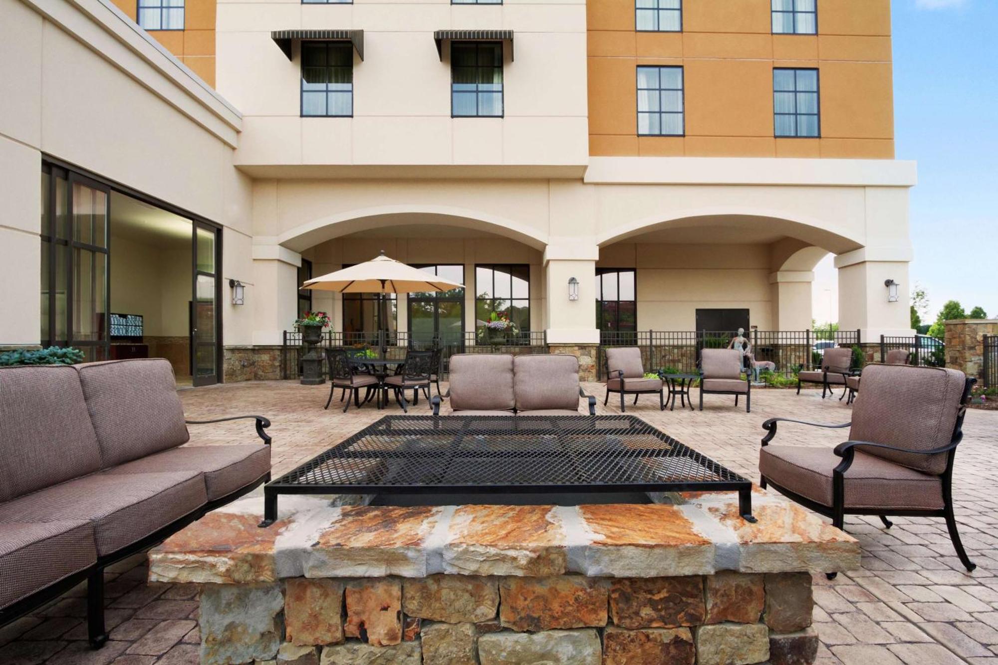 Embassy Suites Chattanooga Hamilton Place Экстерьер фото