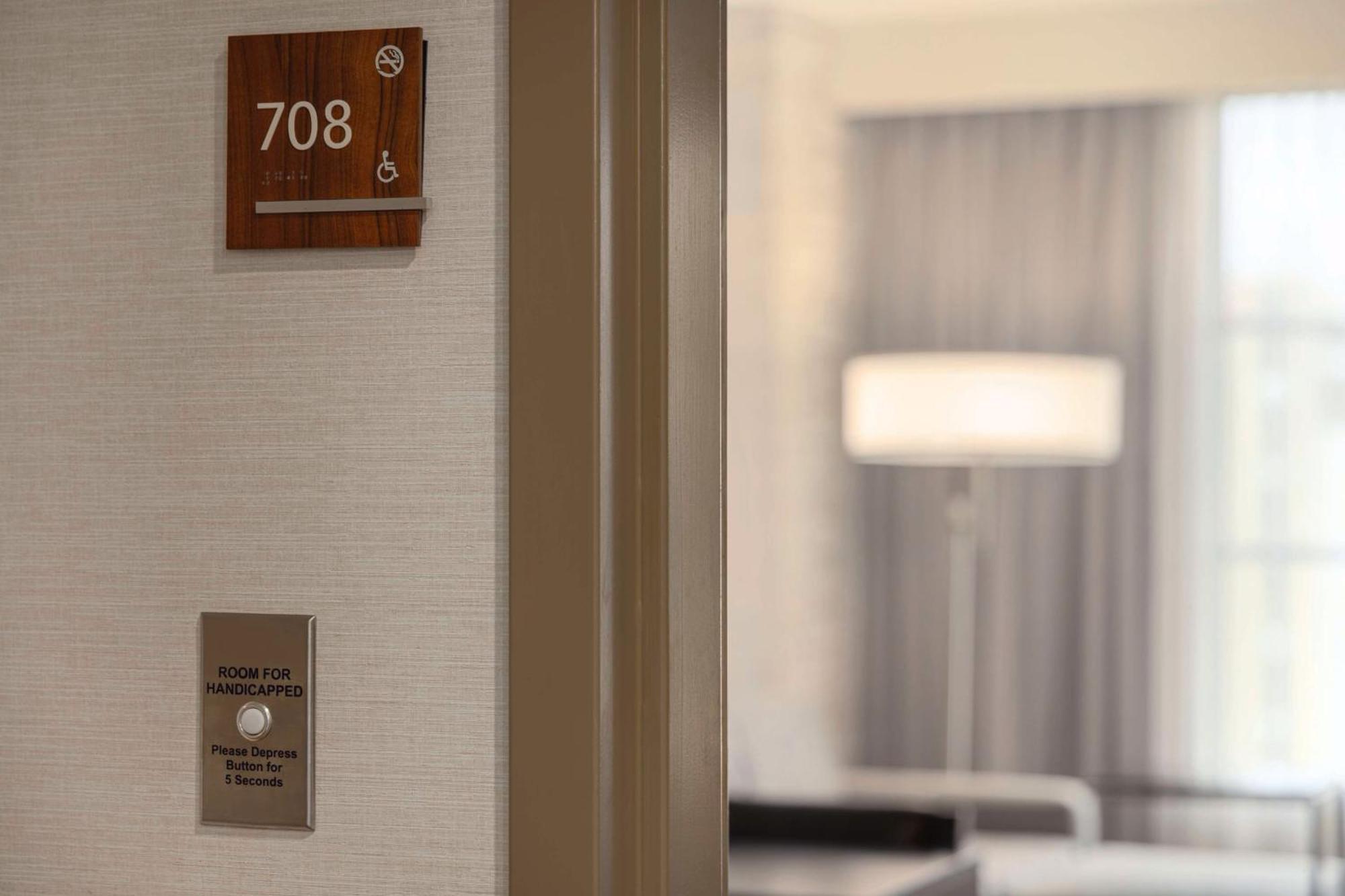 Embassy Suites Chattanooga Hamilton Place Экстерьер фото