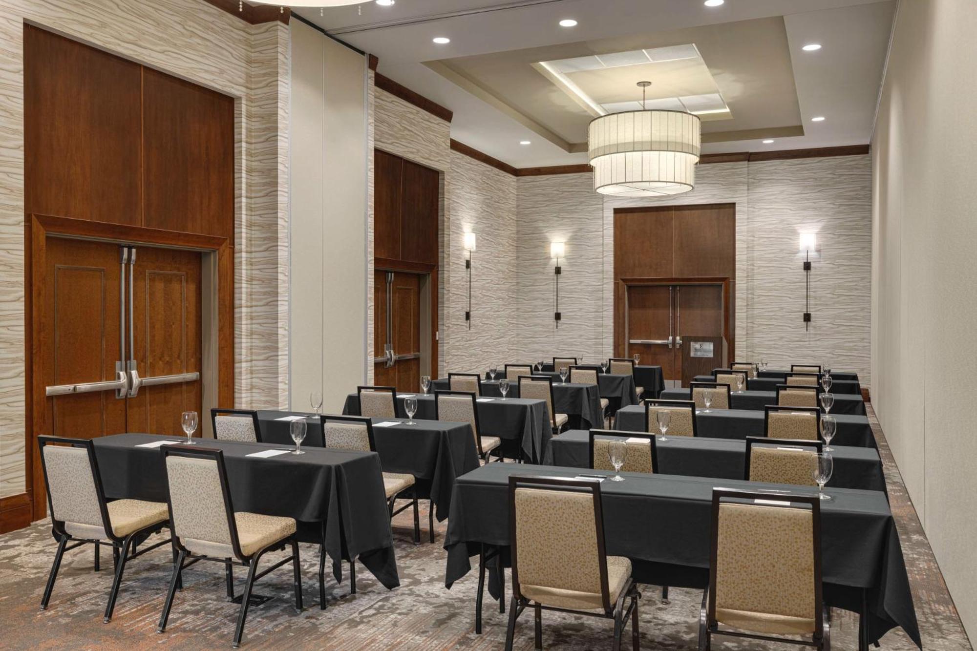 Embassy Suites Chattanooga Hamilton Place Экстерьер фото