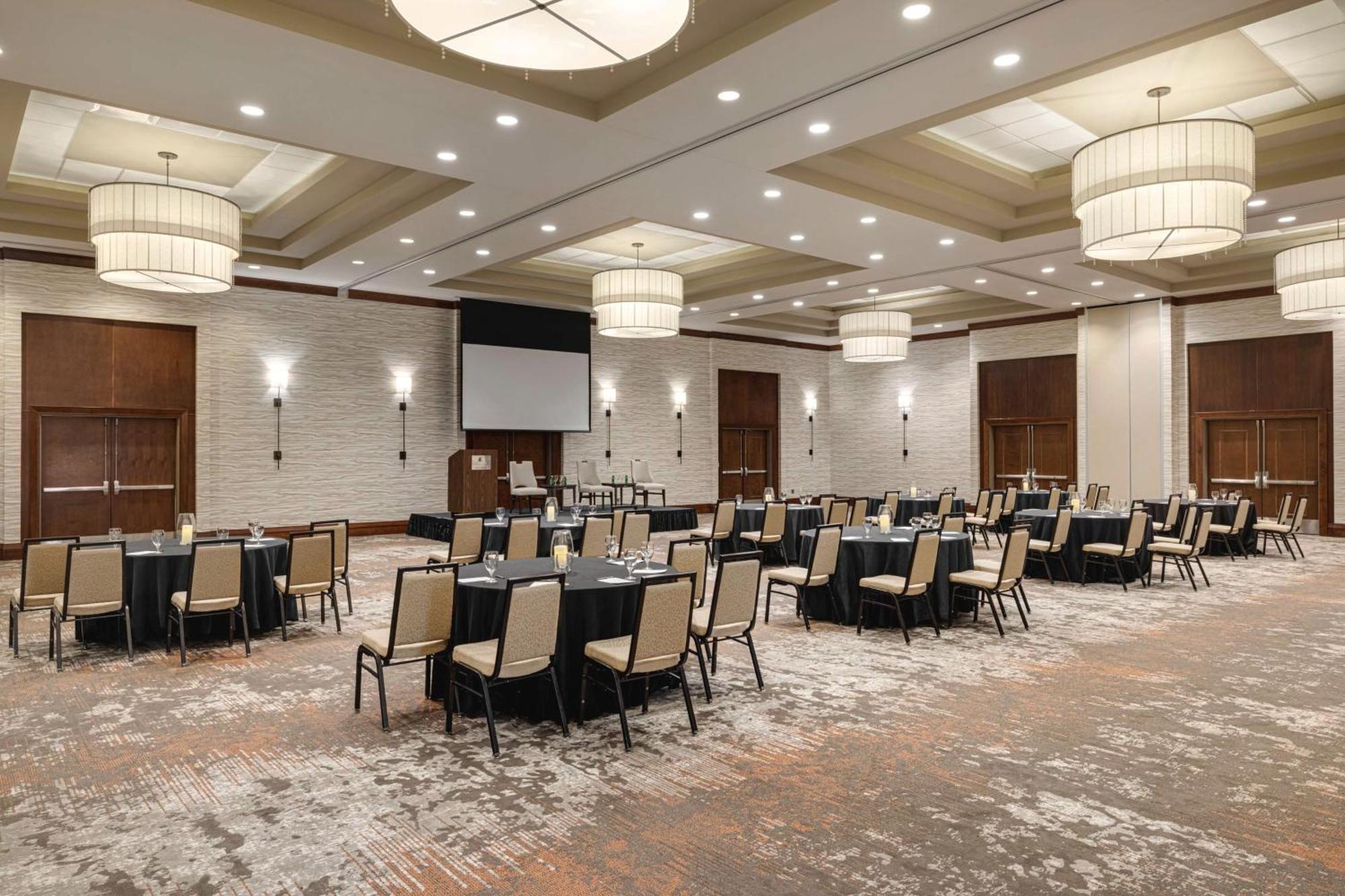 Embassy Suites Chattanooga Hamilton Place Экстерьер фото