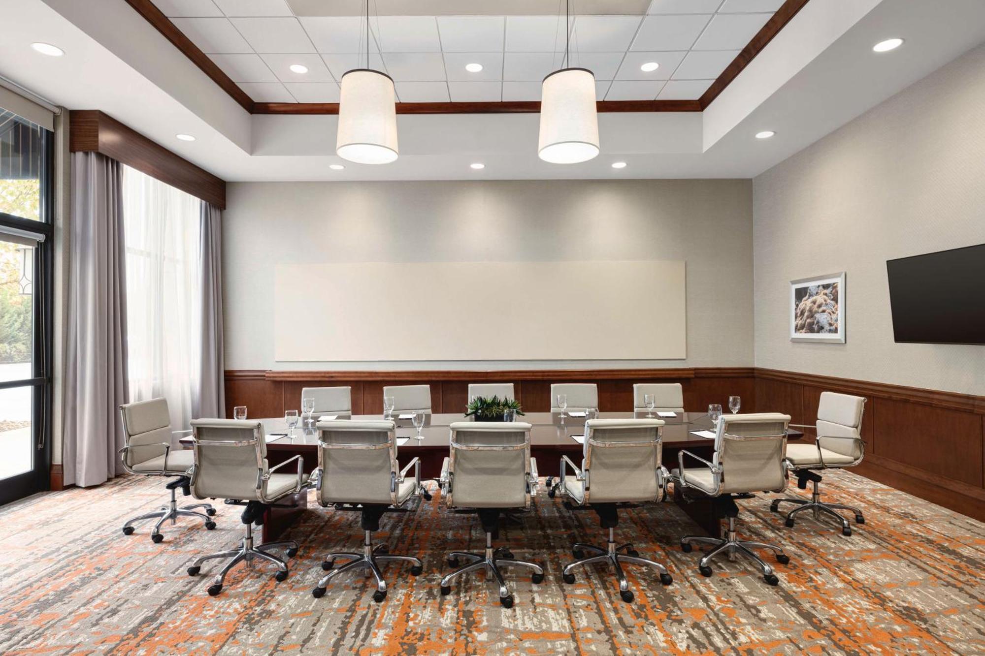 Embassy Suites Chattanooga Hamilton Place Экстерьер фото