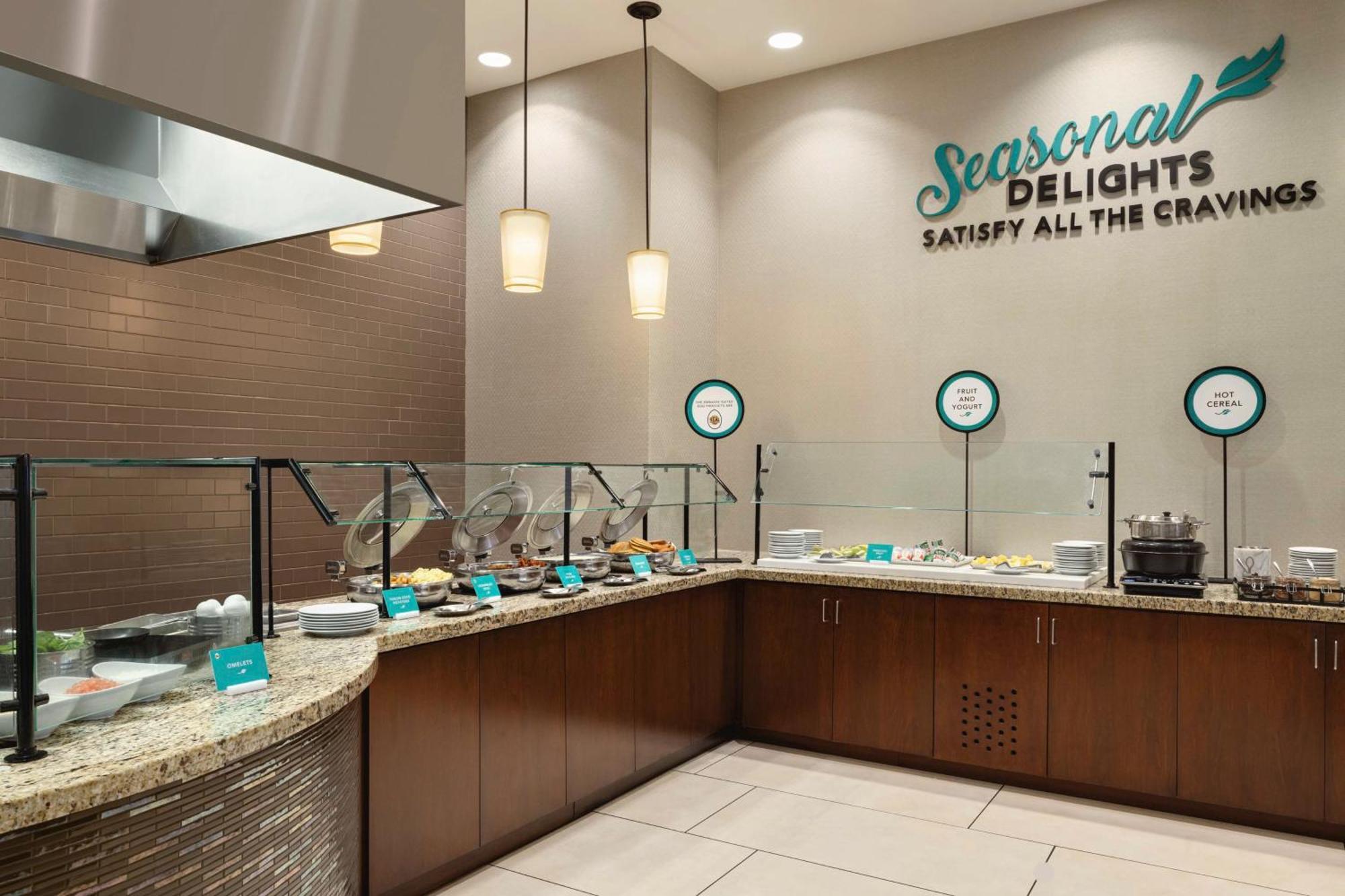 Embassy Suites Chattanooga Hamilton Place Экстерьер фото